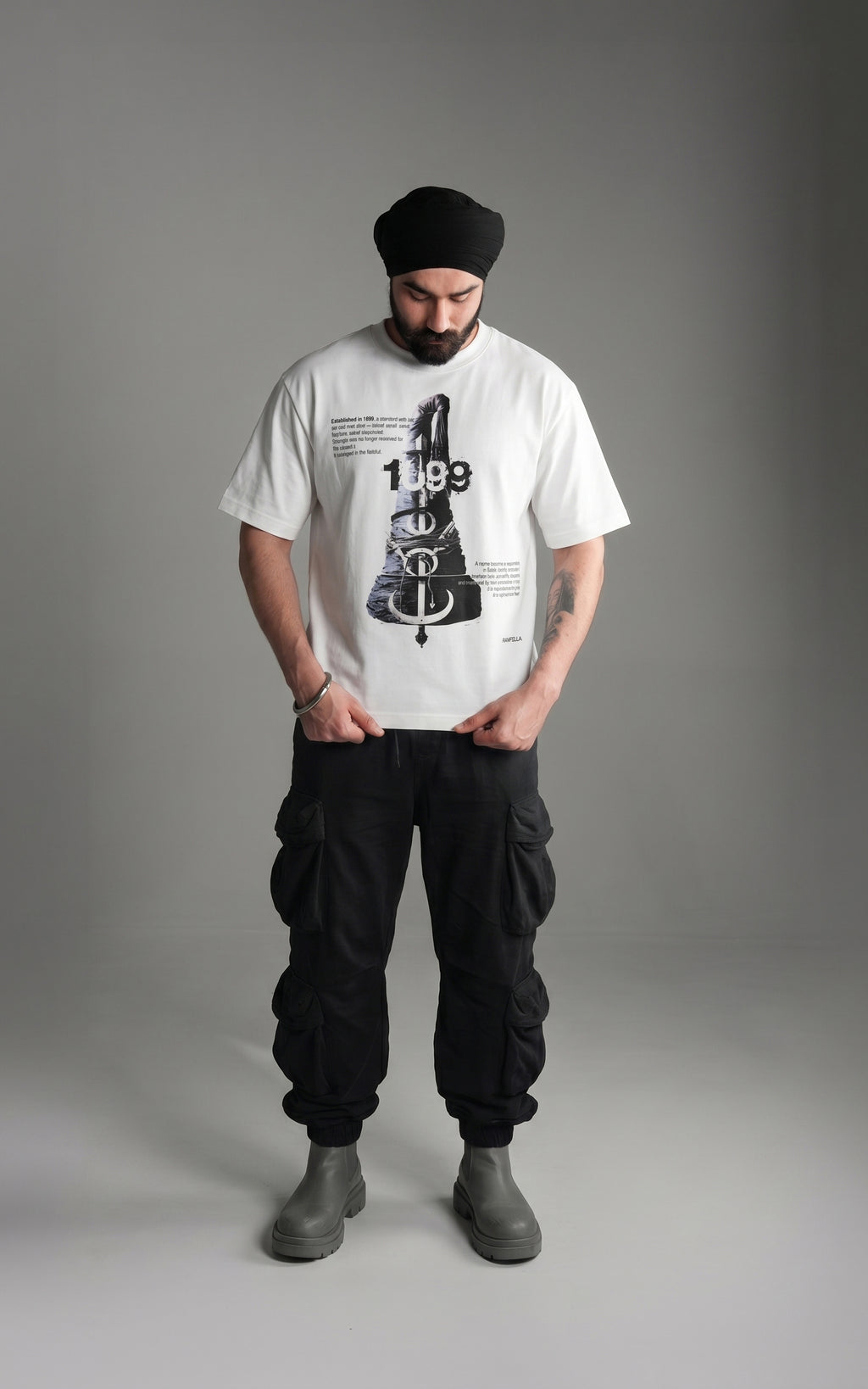 1699 Essential T-Shirt